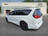 Used 2018 Chrysler Pacifica Limited image 5