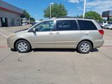 Used 2010 Toyota Sienna XLE image 3