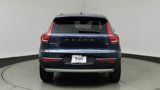 Used 2021 Volvo XC40 T4 Momentum image 6
