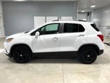 Used 2019 Chevrolet Trax LT w/ LT Convenience Package image 4