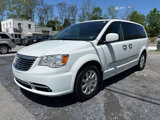 Used 2015 Chrysler Town & Country Touring w/ Driver Convenience Group image 4