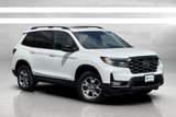 Used 2022 Honda Passport TrailSport image 2