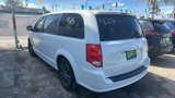 Used 2018 Dodge Grand Caravan SE image 3