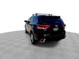 Used 2018 Toyota Highlander Limited image 6