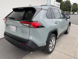 Used 2021 Toyota RAV4 XLE Premium image 5