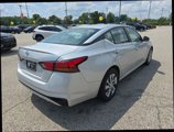Used 2023 Nissan Altima 2.5 S image 5