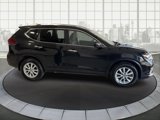 Used 2018 Nissan Rogue SV image 2