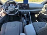 Certified 2025 Hyundai Elantra SE image 4