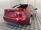 Used 2022 Toyota Corolla LE image 5