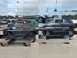 Used 2017 GMC Acadia SLE image 3