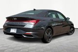 Used 2022 Hyundai Elantra SEL w/ Preferred Accessory Package image 2