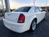 Used 2005 Chrysler 300 Touring image 3