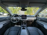 Used 2022 Jeep Compass Latitude image 2