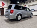 Used 2018 Dodge Grand Caravan SE image 5