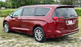 Used 2023 Chrysler Pacifica Touring-L image 6