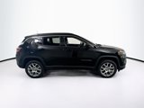 Used 2022 Jeep Compass Latitude image 4