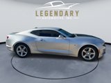 Used 2019 Chevrolet Camaro LT w/ Technology Package image 4