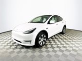 Used 2022 Tesla Model Y Long Range image 3