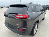 Used 2016 Jeep Cherokee Limited w/ Luxury Group image 5
