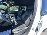 Used 2022 Jeep Grand Cherokee Laredo X image 3