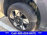 Used 2025 Hyundai Kona SEL image 2