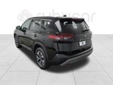 Used 2023 Nissan Rogue SV image 3