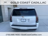 Used 2019 Cadillac Escalade Luxury image 3