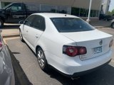 Used 2010 Volkswagen Jetta Limited Edition image 4