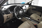 Used 2017 Honda Pilot Touring image 2