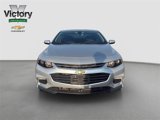 Used 2017 Chevrolet Malibu LT image 2