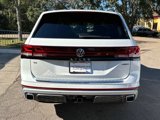 New 2025 Volkswagen Atlas Peak Edition SE image 4