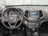 Used 2019 Jeep Cherokee Latitude w/ Cold Weather Group image 5