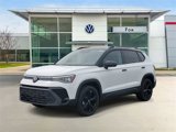 New 2025 Volkswagen Taos SE image 2