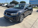 Used 2024 Volkswagen Taos SE image 3