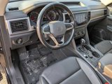 Used 2021 Volkswagen Atlas SE image 2