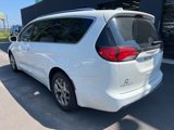 Used 2018 Chrysler Pacifica Limited w/ Advanced Safetytec Group image 3