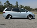 Used 2016 Toyota Sienna LE image 3
