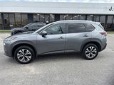Used 2023 Nissan Rogue SV image 2