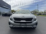 Used 2021 Kia Seltos EX image 2