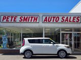 Used 2017 Kia Soul + image 2