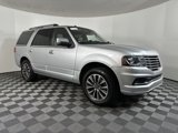 Used 2017 Lincoln Navigator Select image 2