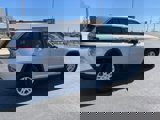 Used 2023 Jeep Grand Cherokee Laredo image 3
