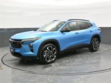 Used 2025 Chevrolet Trax RS w/ Sunroof Package image 3