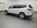 Used 2017 Chevrolet Traverse LT w/ Style and Technology Package image 3
