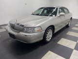 Used 2006 Lincoln Town Car Signature image 1