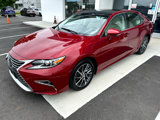 Used 2018 Lexus ES 350 w/ Luxury Package w/Wood Trim image 3
