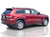 Used 2020 Jeep Grand Cherokee Laredo image 3
