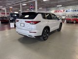 Used 2023 Mitsubishi Outlander SE image 5