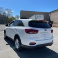 Used 2020 Kia Sorento LX image 2
