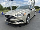 Used 2017 Ford Fusion SE w/ Fusion SE Technology Package image 5